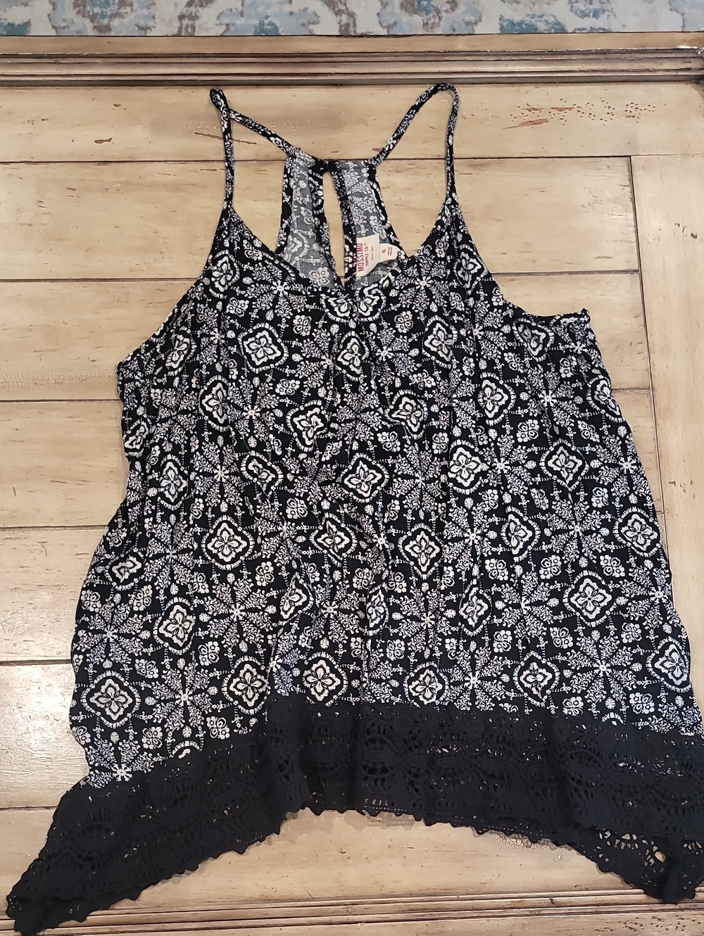 6 For $25 Mossimo Supply Co. Black & White Racerback Lace-Hem Tank